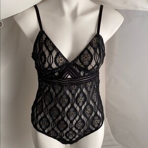 Fashion Nova black lace thong bodysuit L
